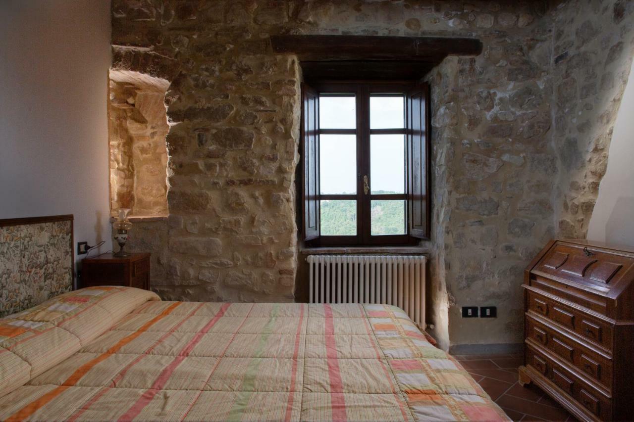 Апарт отель Castello Di Cisterna Gaglietole Экстерьер фото