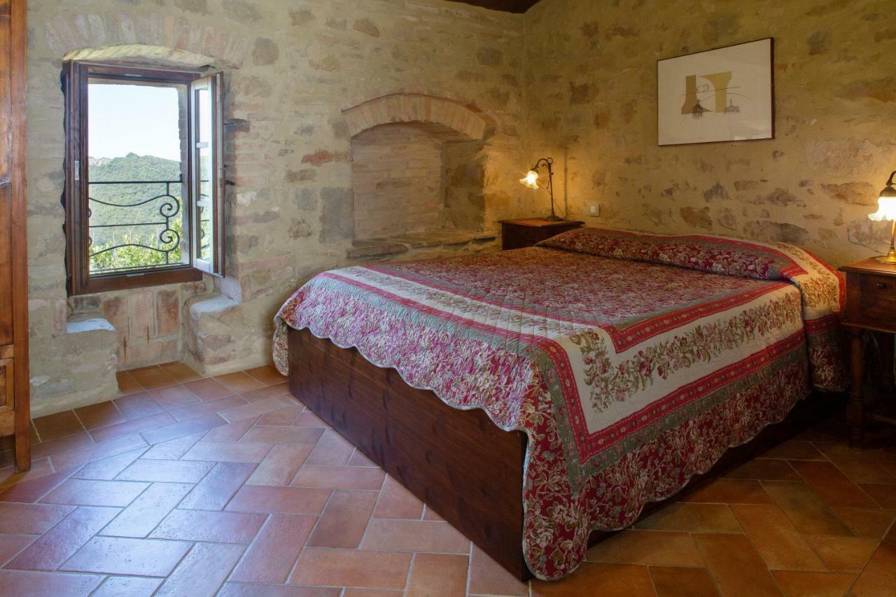 Апарт отель Castello Di Cisterna Gaglietole Экстерьер фото